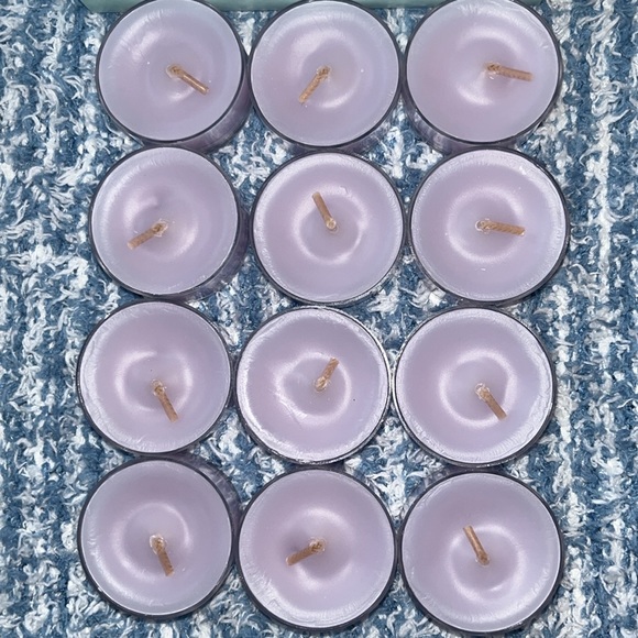 PartyLite tea lite candles essence of lavender (12) - Picture 4 of 5